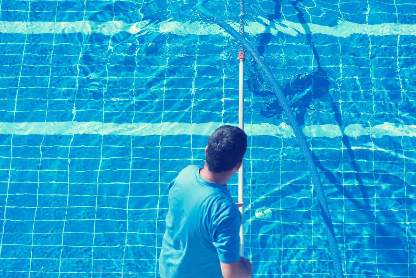 purificazione e pulizia delle piscine con Aneco